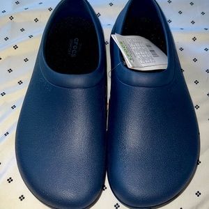 Brand-new crocs in navy blue in size 10 in women’s